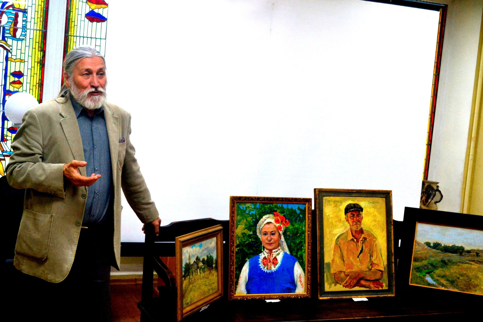 У Кропивницькому відбулася зустріч відомого художника з представниками національних меншин (ФОТО)