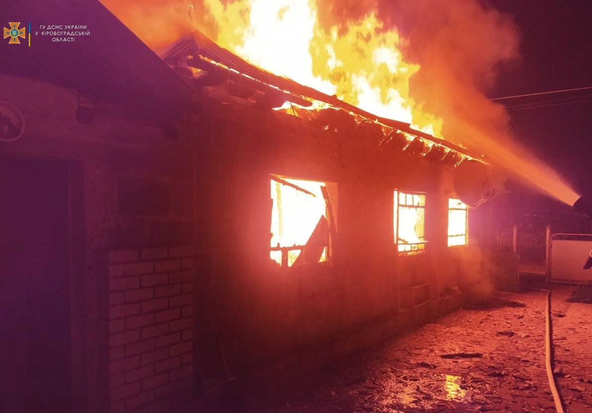 Дитячі пустощі призвели до пожежі на Кіровоградщині (ФОТО)