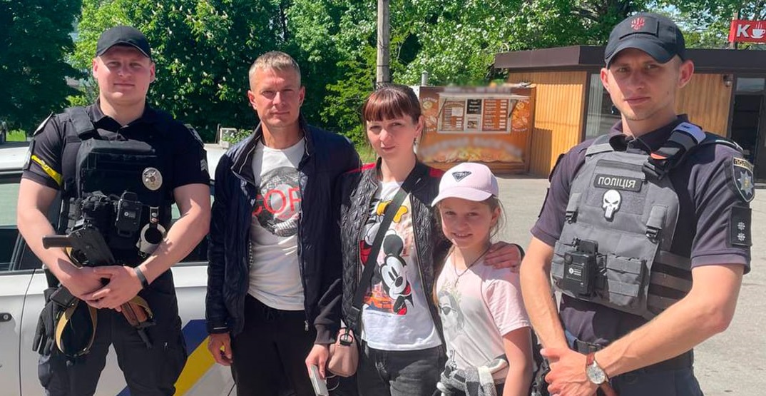 Кропивницькі патрульні допомогли переселенцям дістатися до залізничного вокзалу