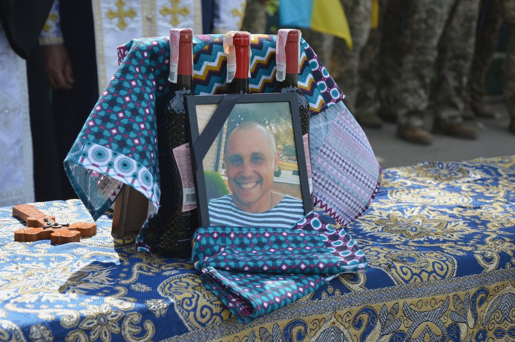 У Кропивницькому попрощалися iз загиблим Героєм