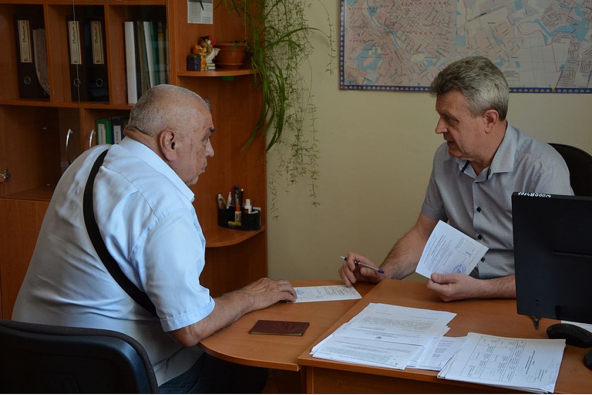 Мешканці “проблемного” гуртожитку у Кропивницькому отримують ордери на житло