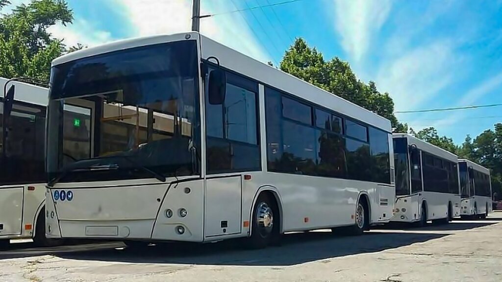 В Олександрії на вихідних курсуватимуть додаткові автобуси