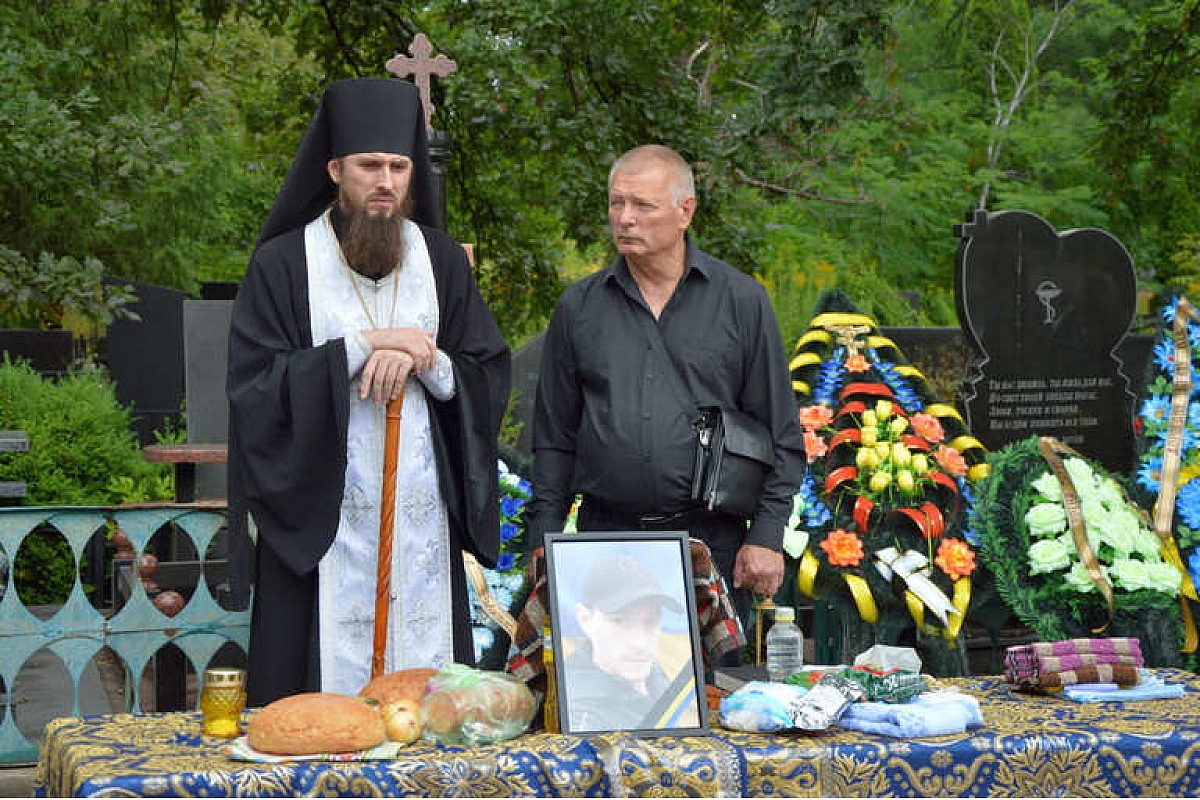 Кропивничани попрощалися з загиблим Героєм