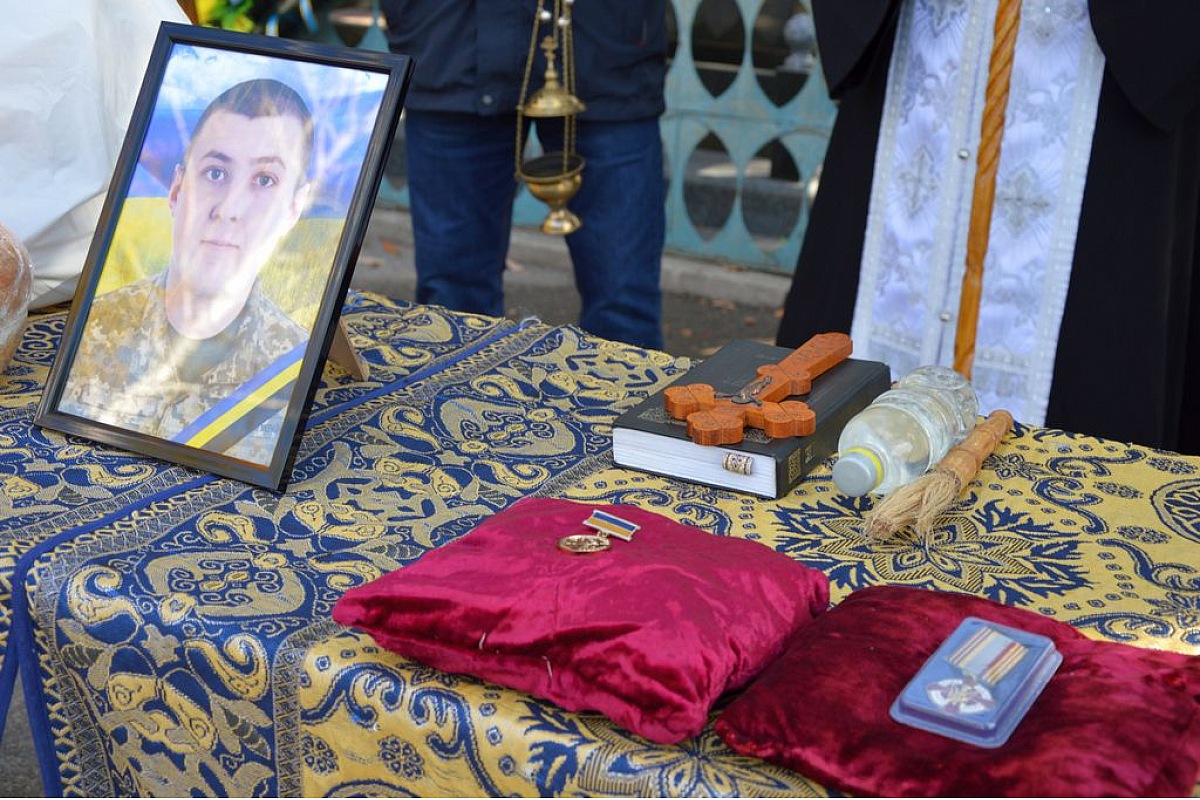 У Кропивницькому попрощалися з загиблим воїном (ФОТО)