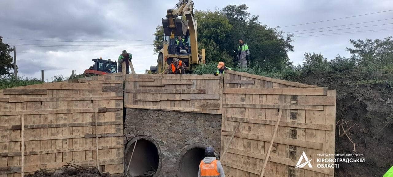 На Кіровоградщині відновили майже півсотні водопропускних труб (ФОТО)