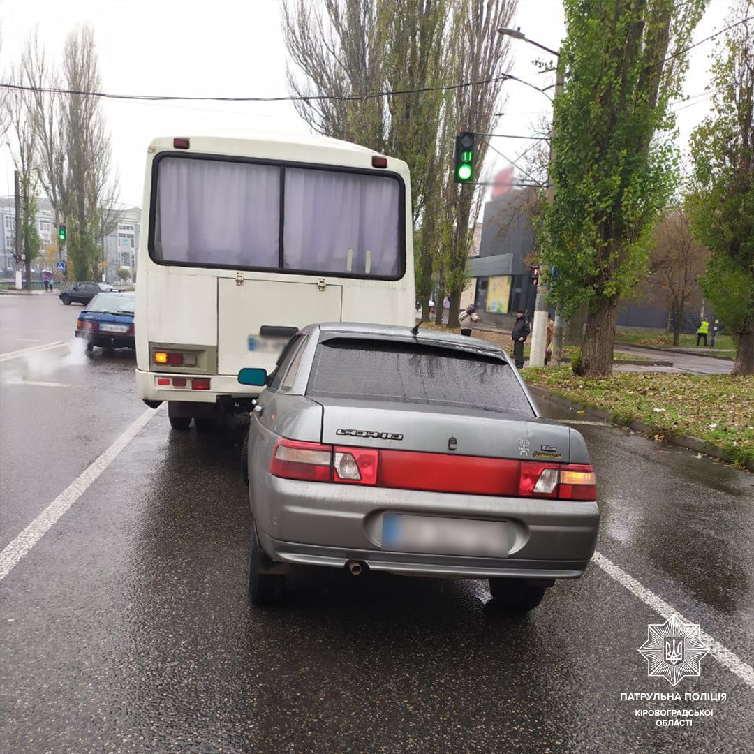 У Кропивницькому неуважний водій спричинив ДТП (ФОТО)
