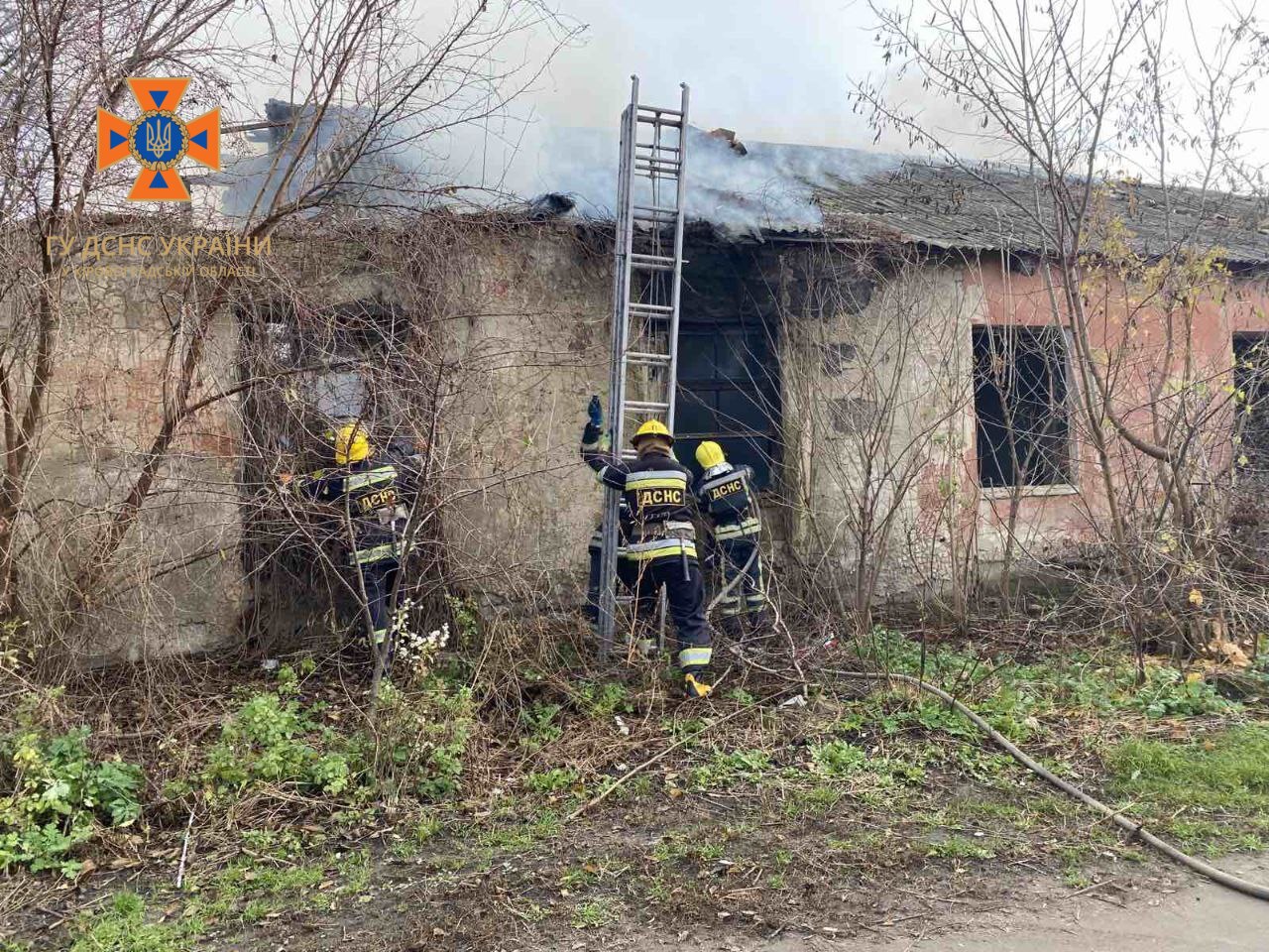 Чотири пожежі загасили рятувальники Кіровоградщини