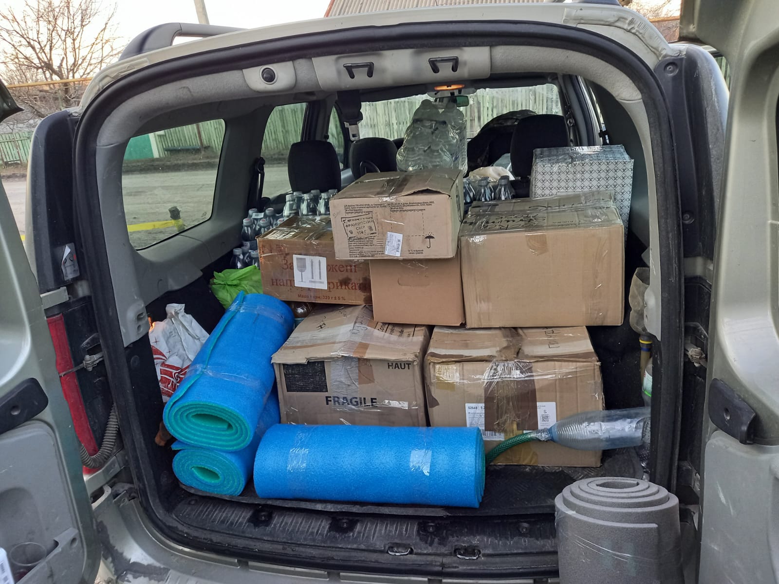 Жителi Приютiвської громади вiдправили допомогу захисникам  на Донеччину