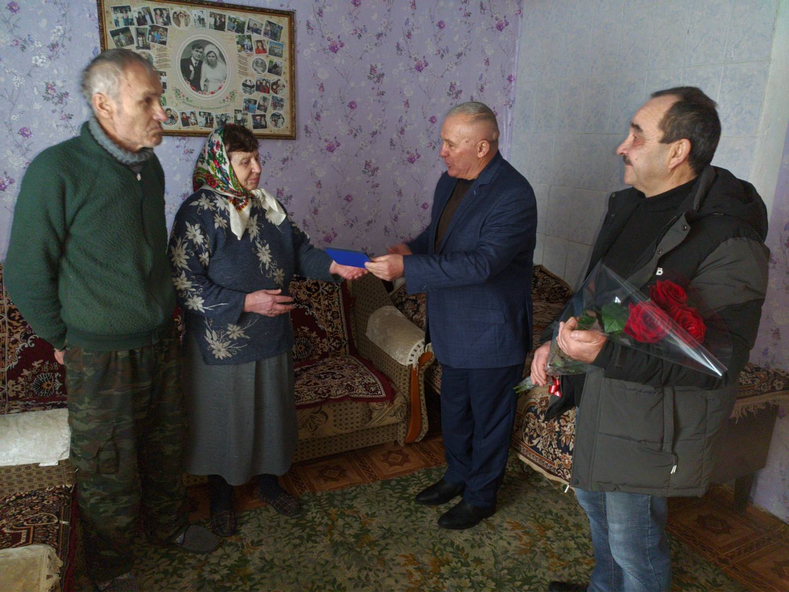 Волонтерку з Кiровоградщини нагородили медаллю «За гiдний вчинок»