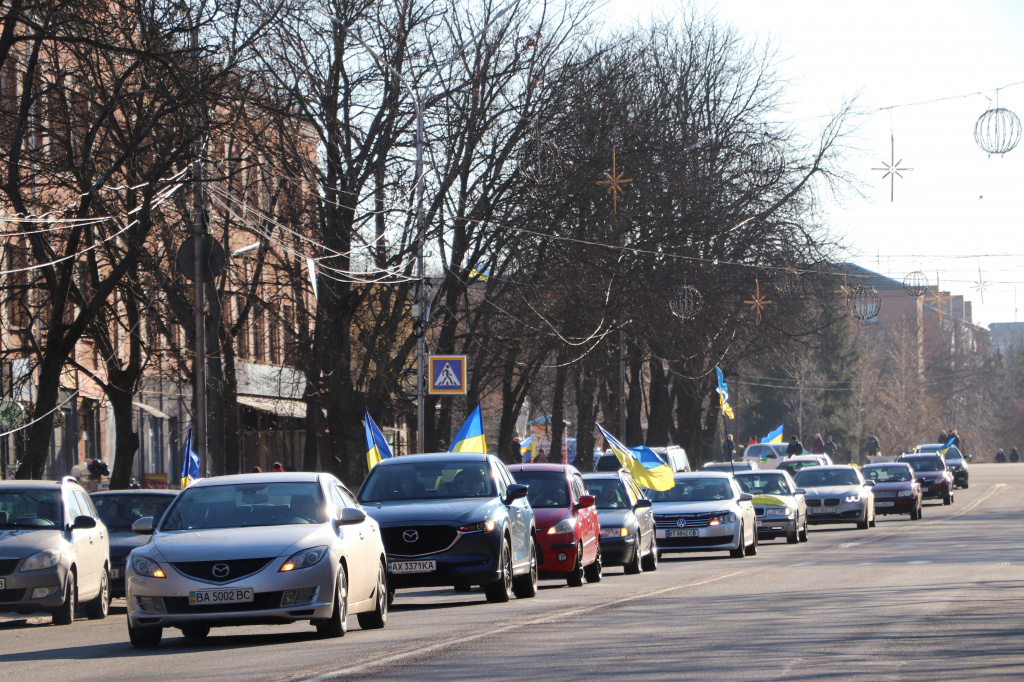 На Кіровоградщині відбувся жіночий автопробіг на підтримку ЗСУ