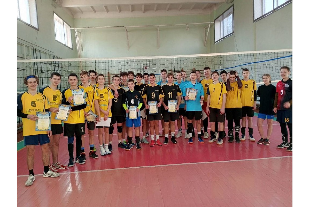 У Кропивницькому відбувся чемпіонат з волейболу серед юнаків