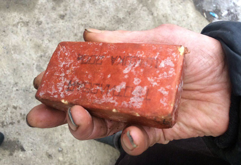 Житель Кіровоградщини знайшов на смітнику вибухівку і приніс її додому