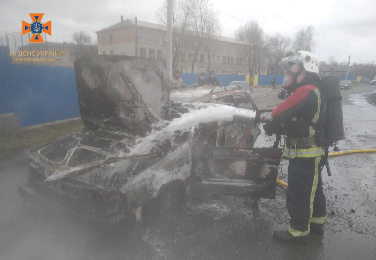 На Кіровоградщині згорів Volkswagen