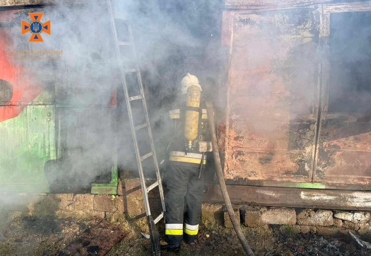 На Кіровоградщині горіли домашні речі та покинута будівля