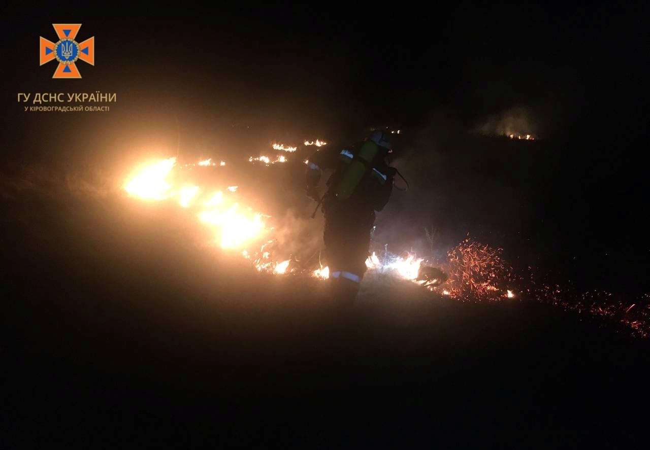 Надзвичайники Кiровоградщини загасили чотири пожежi