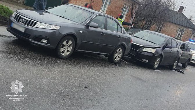 Три автiвки потрапили в ДТП у Кропивницькому (ФОТО)