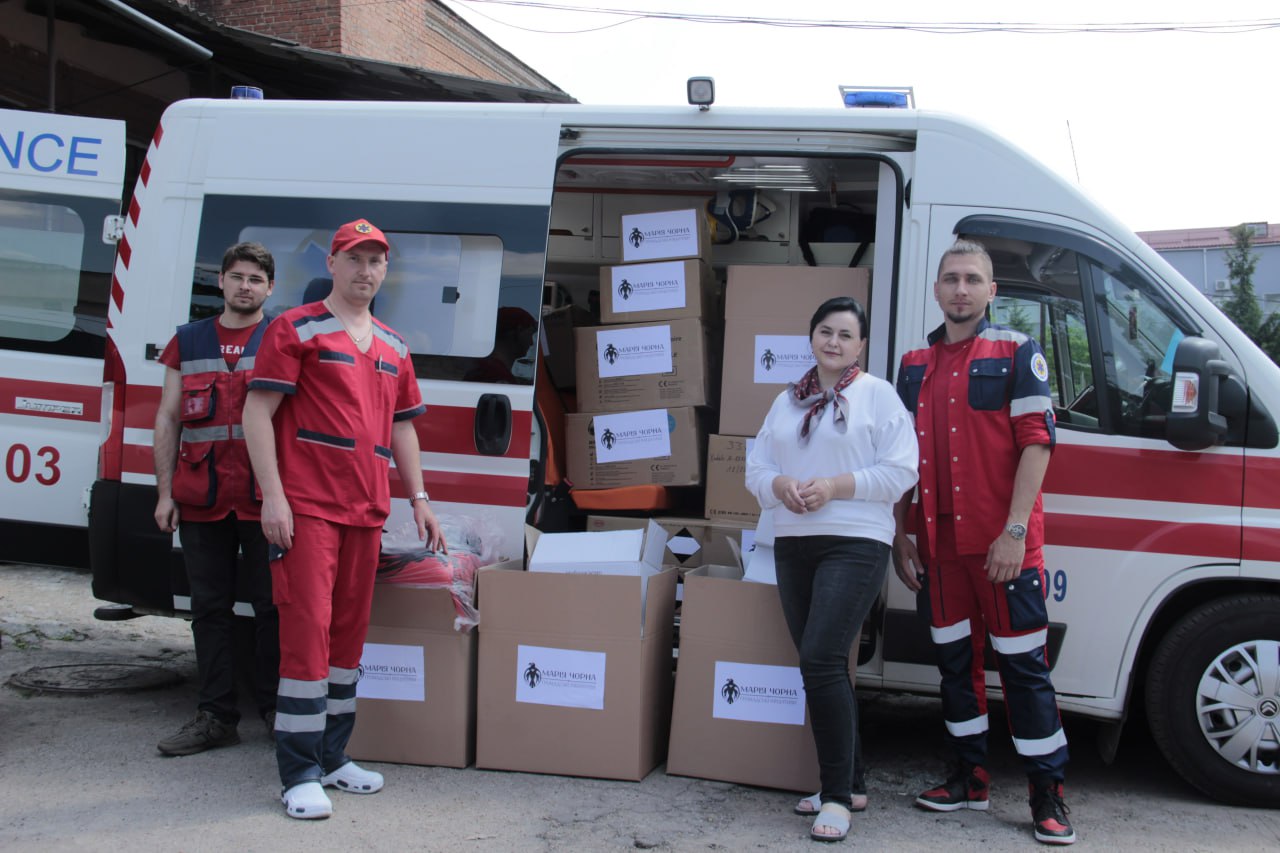 Лікарі екстренки отримали допомогу від Марії Чорної