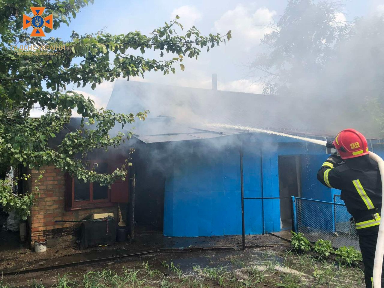 Вогнеборцi Кiровоградщини чотири рази виїжджали на пожежi