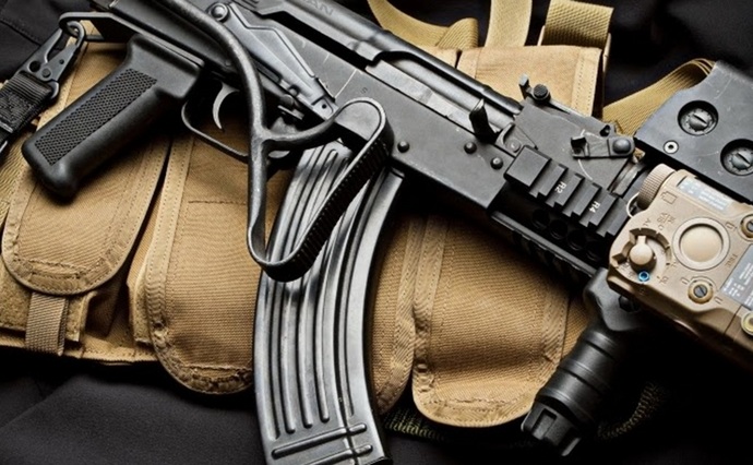 На Кіровоградщині заарештували чоловіка, який хотів продати зброю та боєприпаси