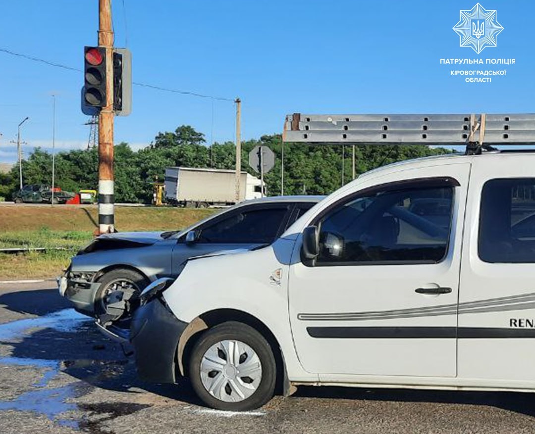 У Кропивницькому водії не змогли поділити перехрестя