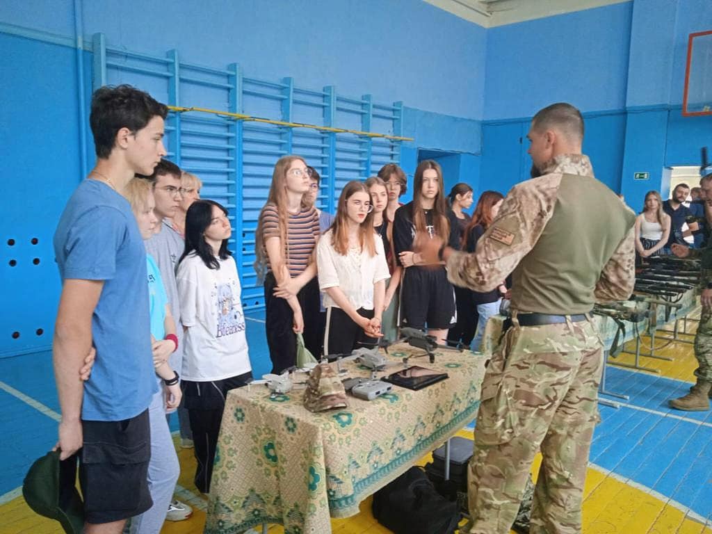 Захисники провели в Кропивницькому заняття для студентiв