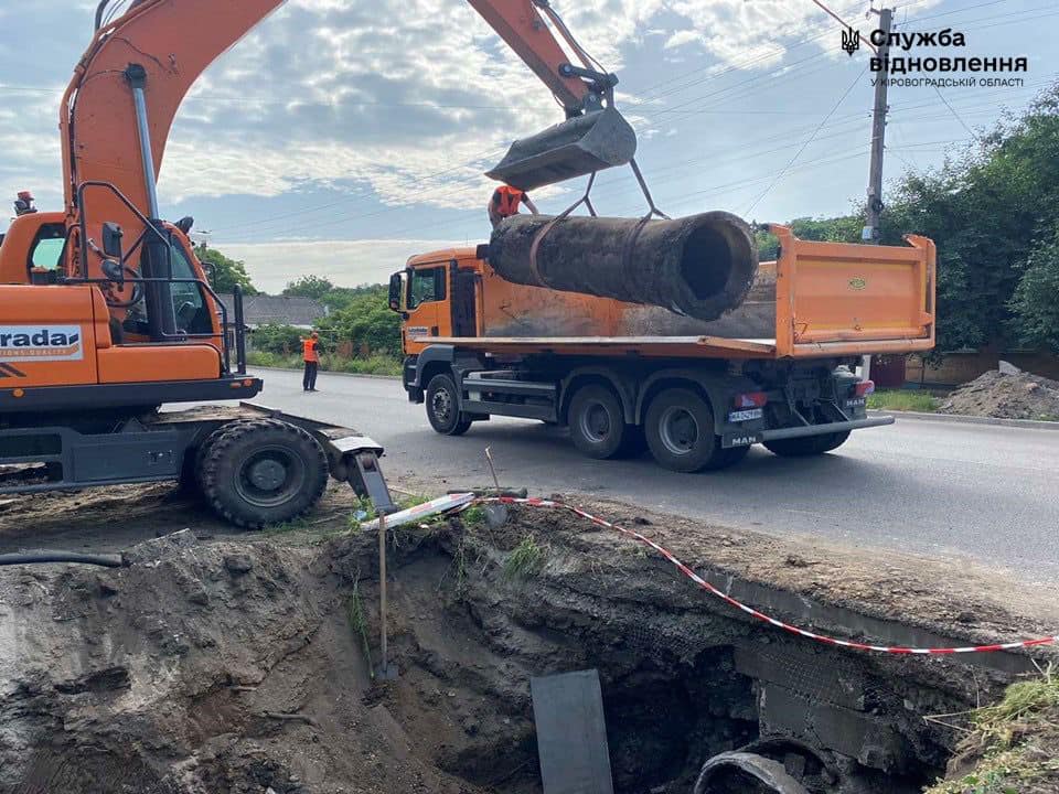 Пiсля пiвторарiчної перерви вiдновили ремонт дороги на Кiровоградщинi