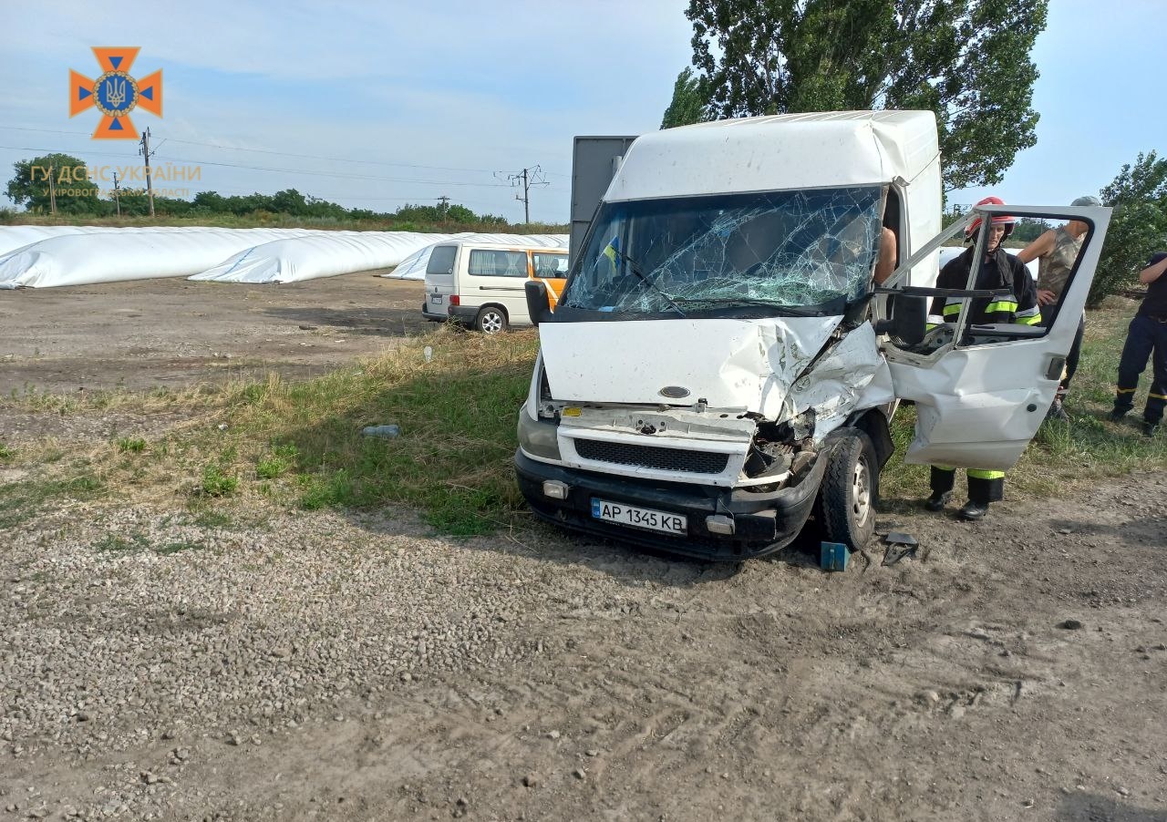 У ДТП на Кіровоградщині постраждав водій мікроавтобуса