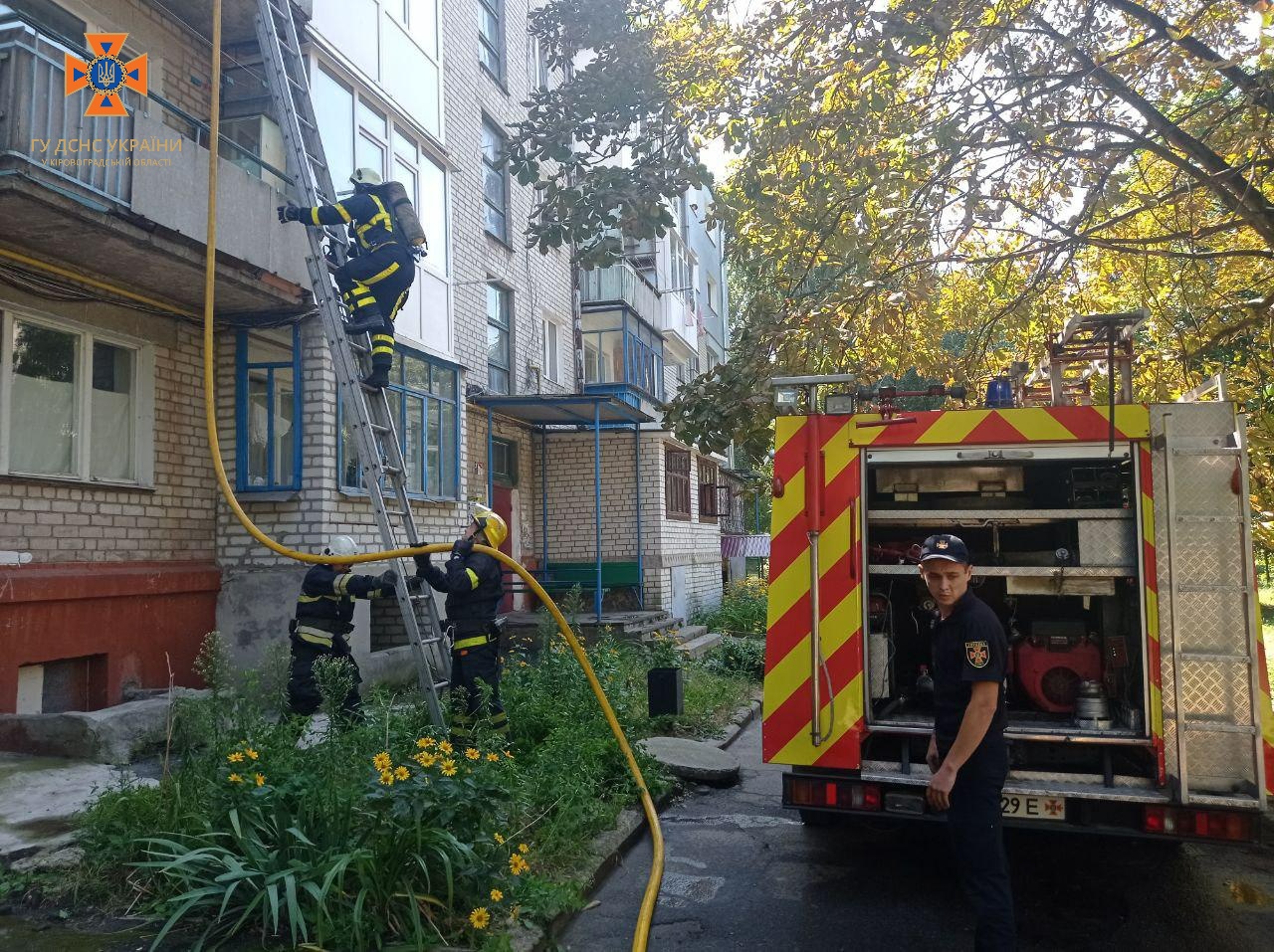 На Кіровоградщині підрозділи рятувальників загасили шість пожеж
