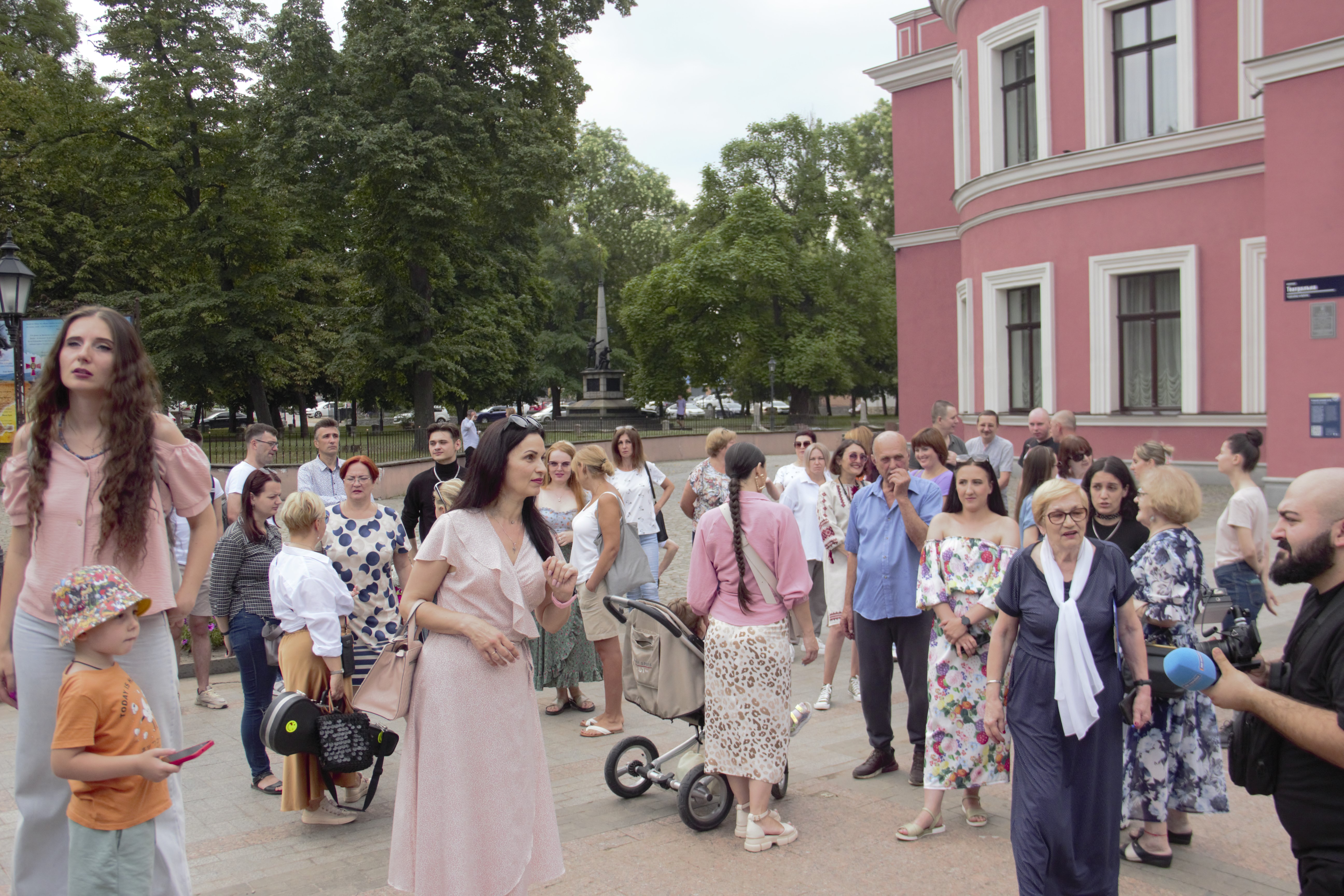 Псевдоконфлікт театралів з владою може бути зрежисований політиками
