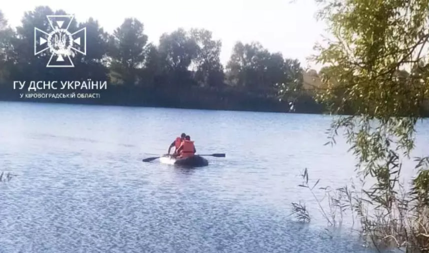 На Кіровоградщині з водойми вилучили тіло потопельника