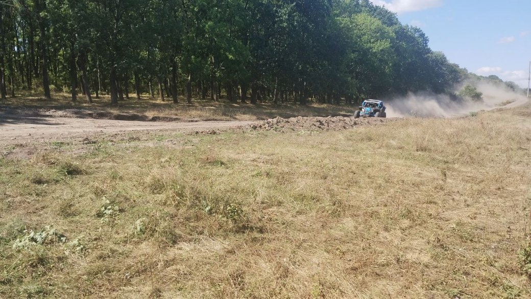 В одній з громад Кіровоградщини облаштували трасу для гонок на багі