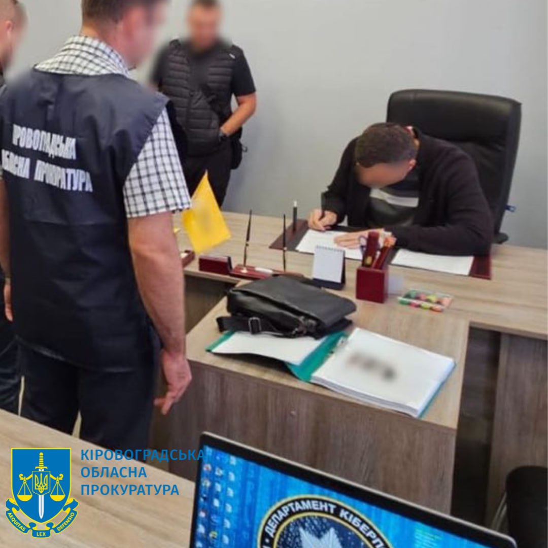 Правоохоронцiв Кiровоградщини пiдозрюють у незаконному затриманнi чоловiка