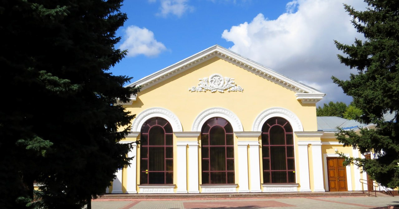 У Кропивницькому збирають на дрон артисту фiлармонiї