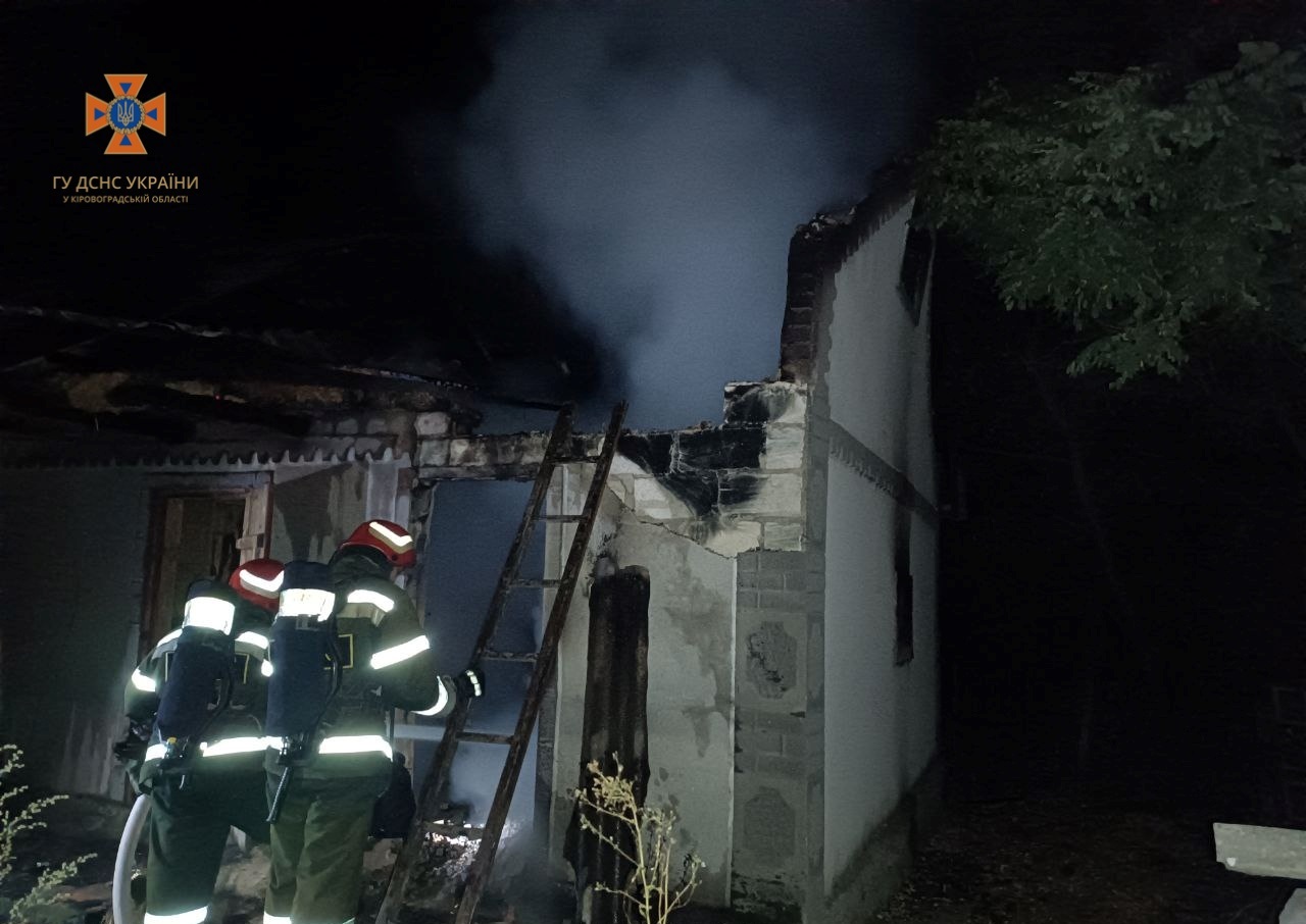 Рятувальники Кіровоградщини двічі виїжджали на пожежі