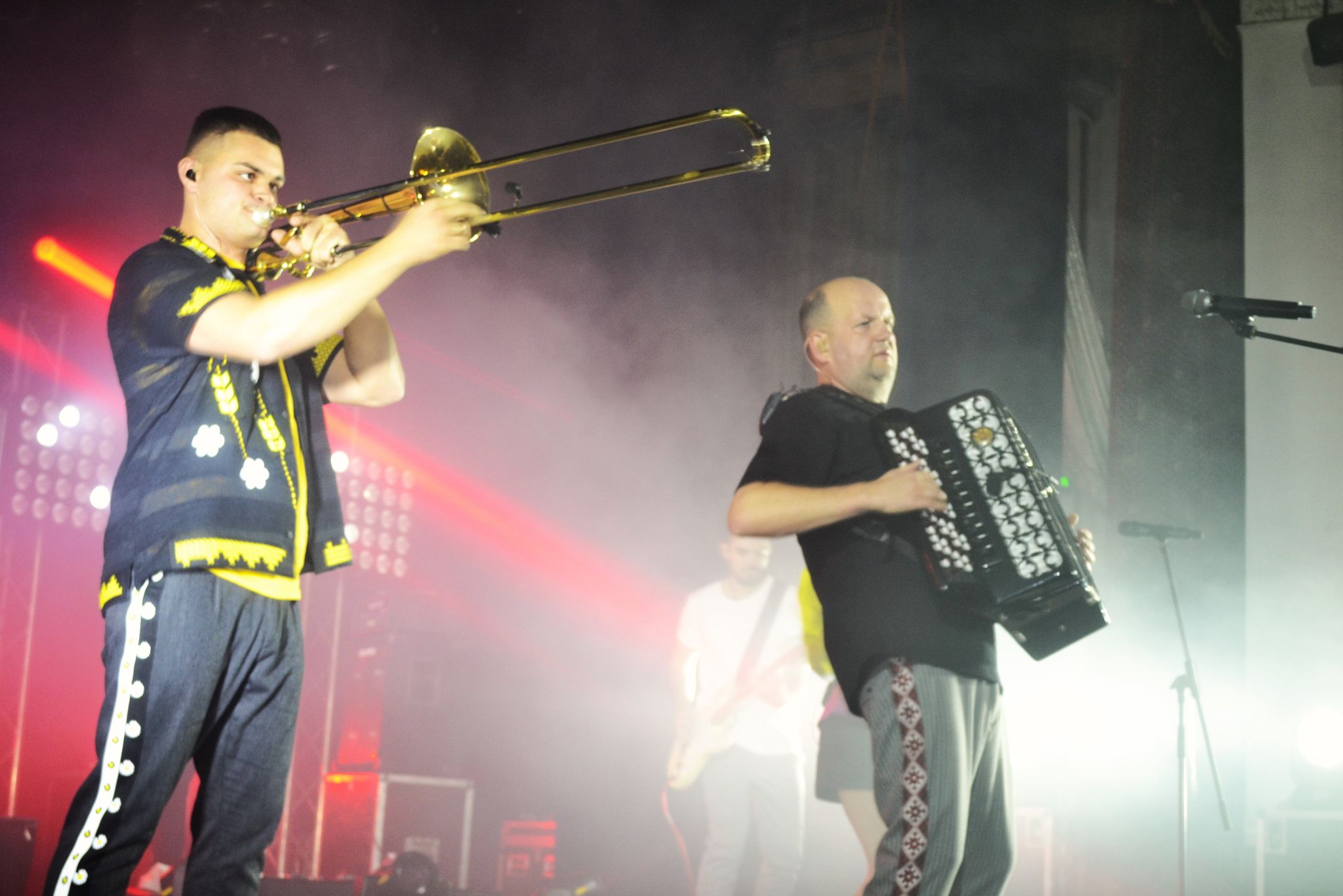 З патріотичною програмою в Кропивницькому виступив гурт “ТІК” (ФОТО)