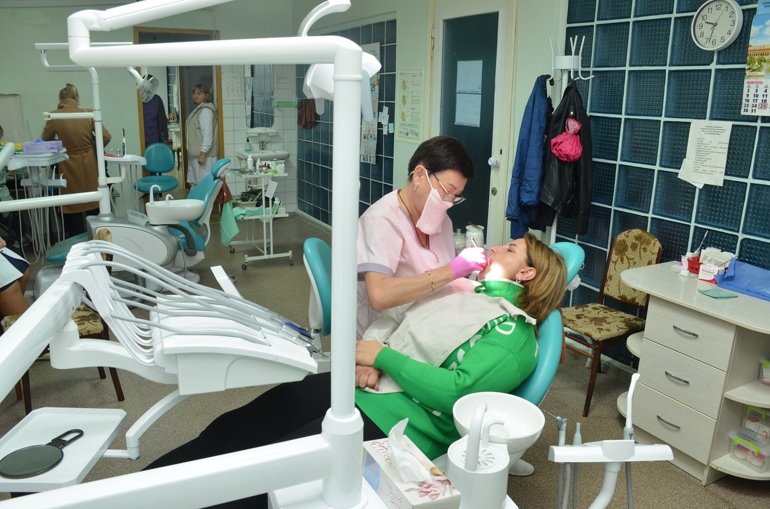 В обласній стоматполіклініці запрацювали нові стоматологічні установки