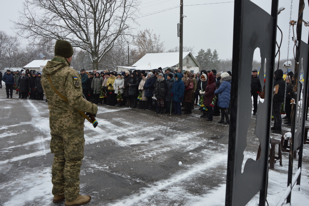 На Кіровоградщині прощатимуться з двома військовими