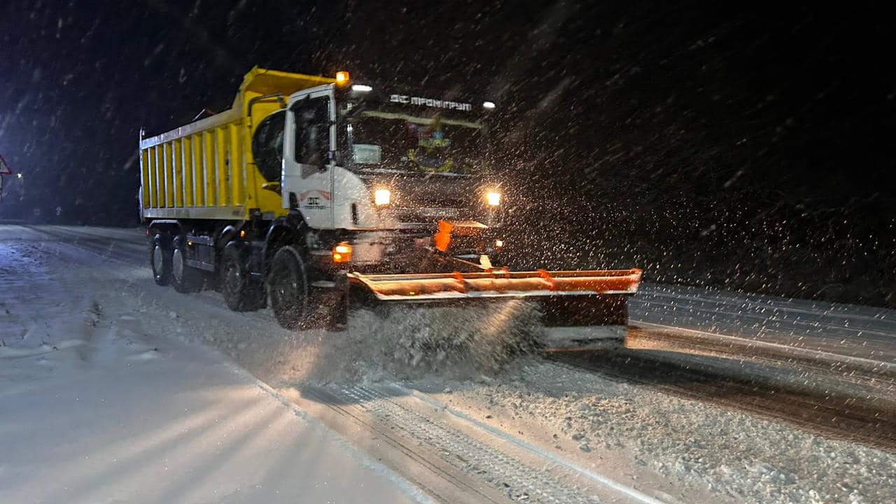 На дорогах Кіровоградщини активно працює спецтехніка (ОНОВЛЕНО)