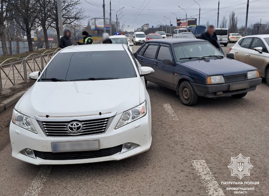 У середмісті Кропивницького сталася потрійна ДТП