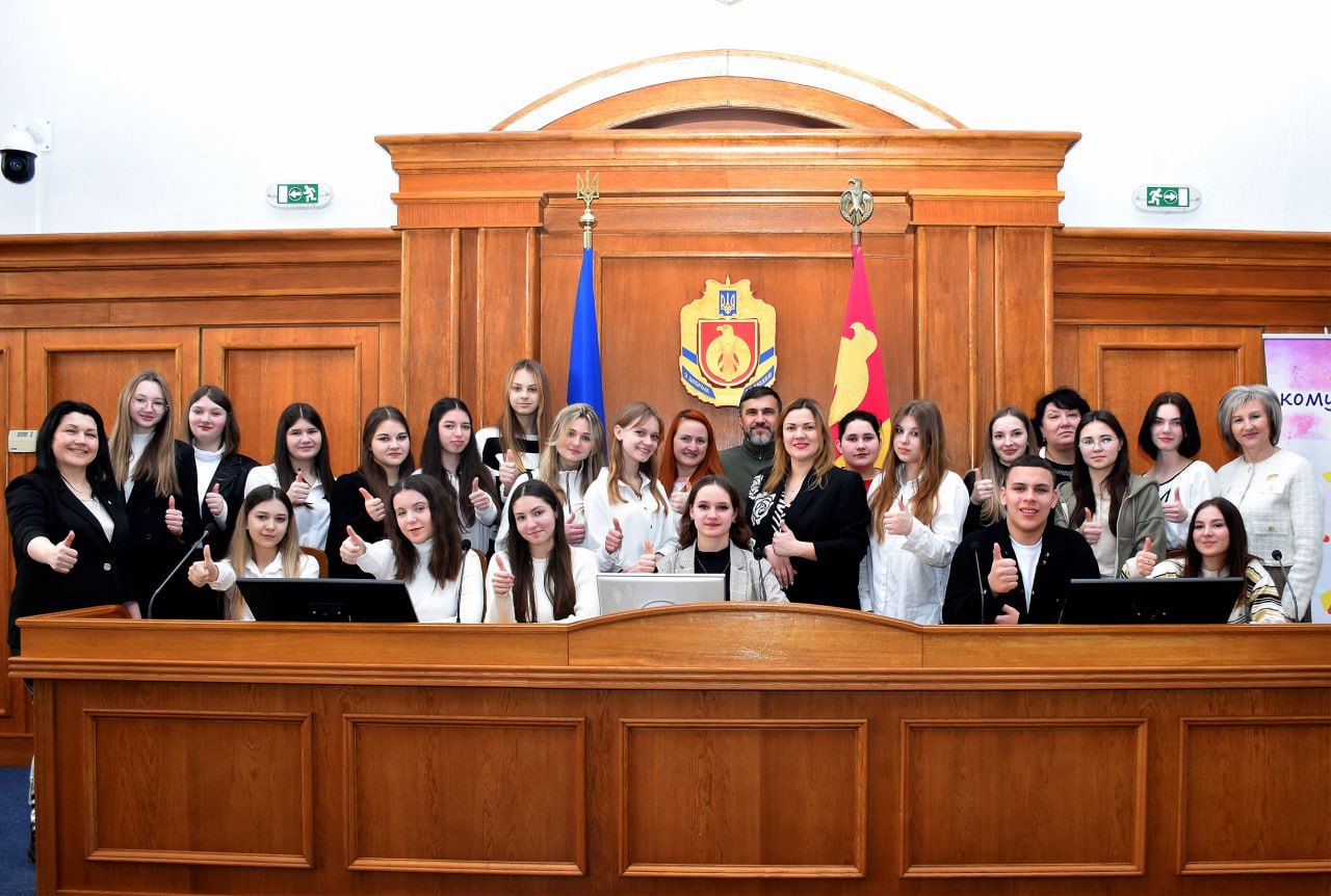 У Кропивницькому триває друга сесія обласного парламенту дітей