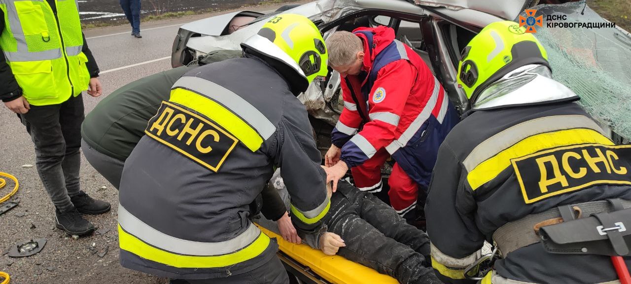 ДТП нa Кірoвoгрaдщині зaбрaлa життя людей