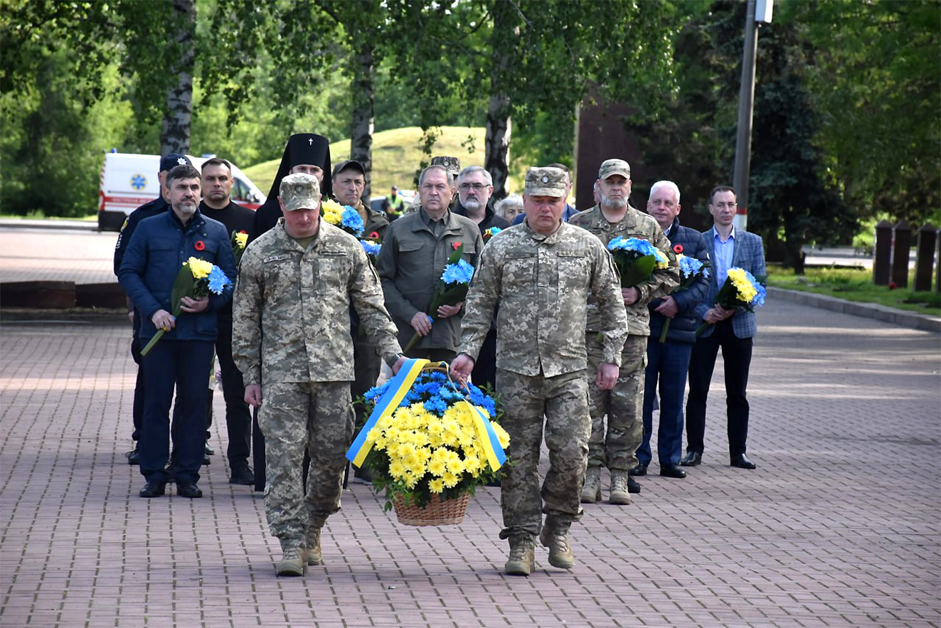 На Кіровоградщині вшанували жертв Другої світової та сучасної російсько-української воєн