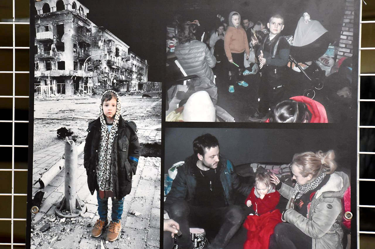 У Кропивницькому відкрили виставку світлин з Маріуполя та героїчного опору окупантам