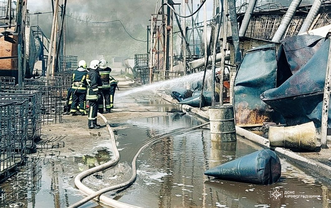 Влада повідомила першу інформацію, щодо пожежі на вулиці Виставковій