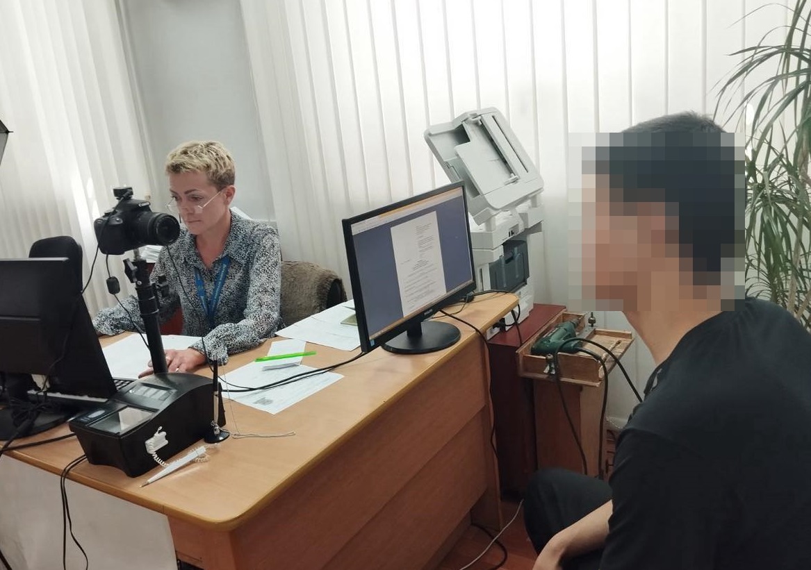 З Кiровоградщини видворили двох іноземців