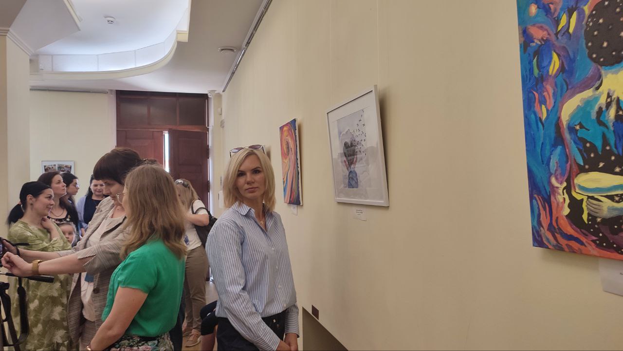 У Кропивницькому презентували проєкт про справжні історії кохання