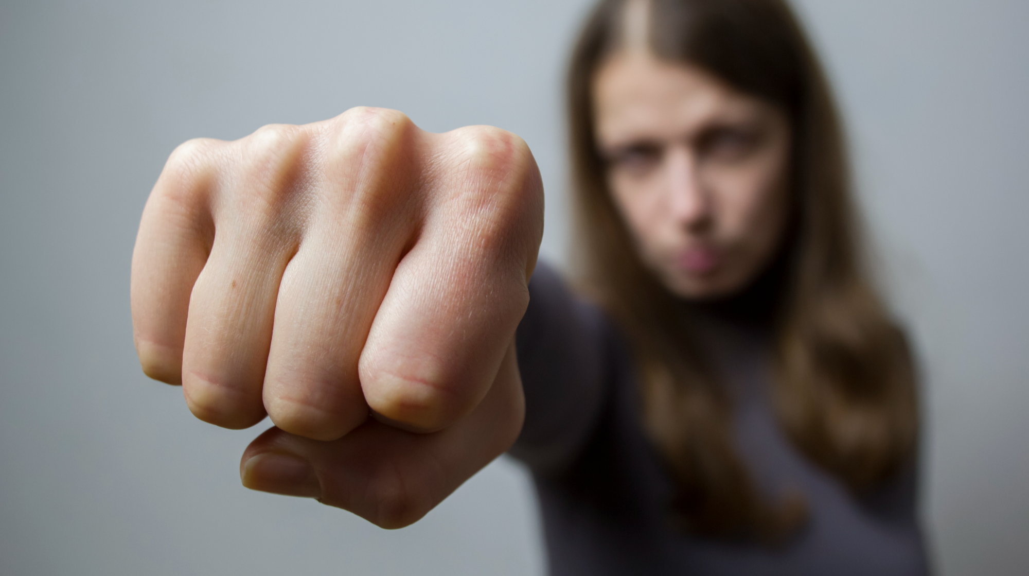 Жителька Кіровоградщини вдарила жінку кулаком в око