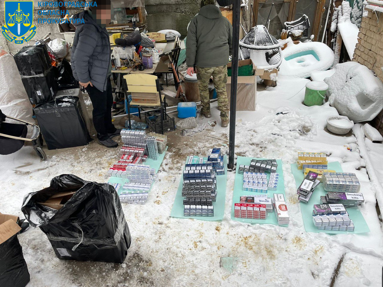 На Кіровоградщині судитимуть організаторів незаконної торгівлі цигарками