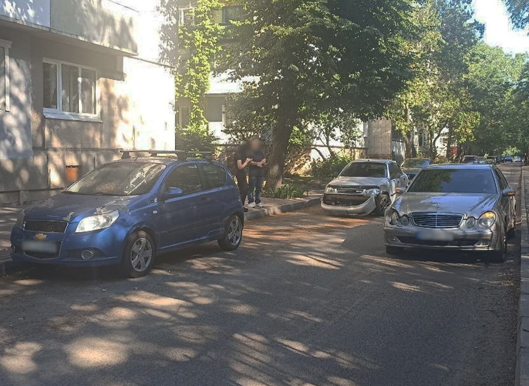 У Кропивницькому водій Mercedes спричинив потрійну ДТП