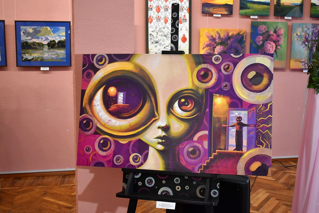 У Кропивницькому відкрили виставку творчих робіт студентів